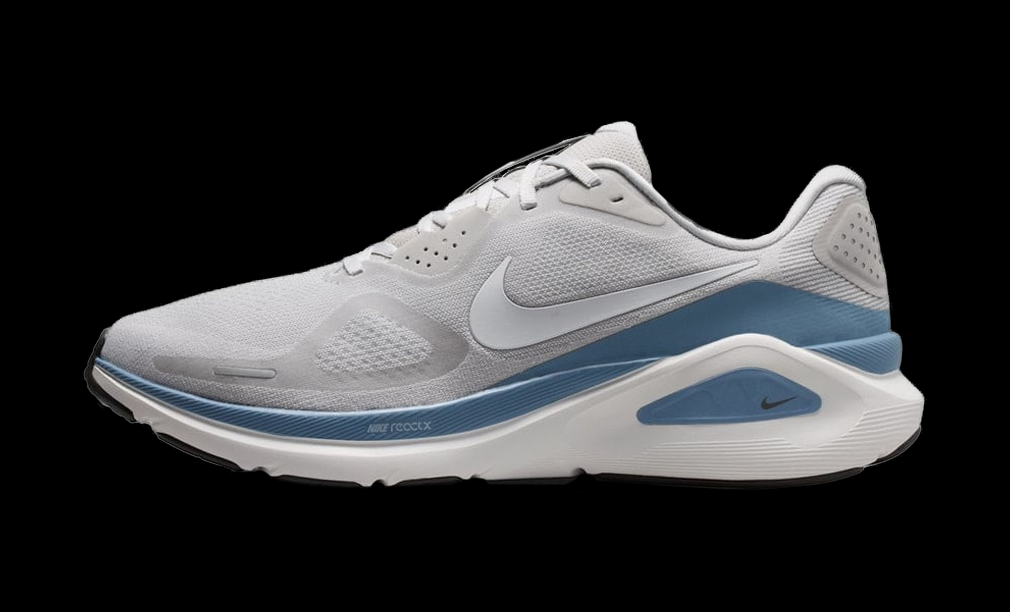 NIKE RUNNING SHOES STRUCTURE 26