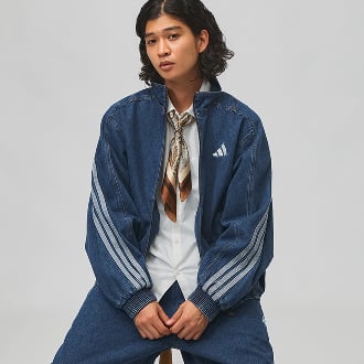スタジアム ルーズフィット デニム トラックジャケット adidas (アディダス) ペールブルー
