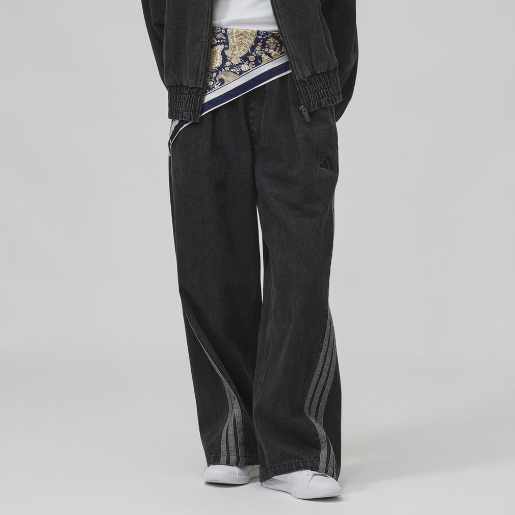 スタジアム ウォッシュ デニム ルーズフィット パンツ adidas (アディダス) ブラック
