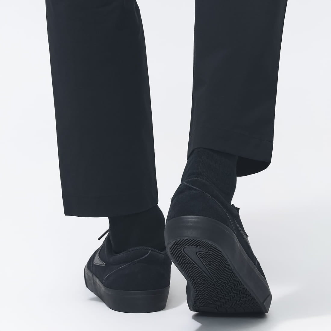 NIKE　チャージ スエード