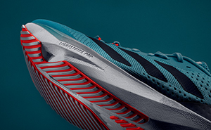 ADIZERO SL